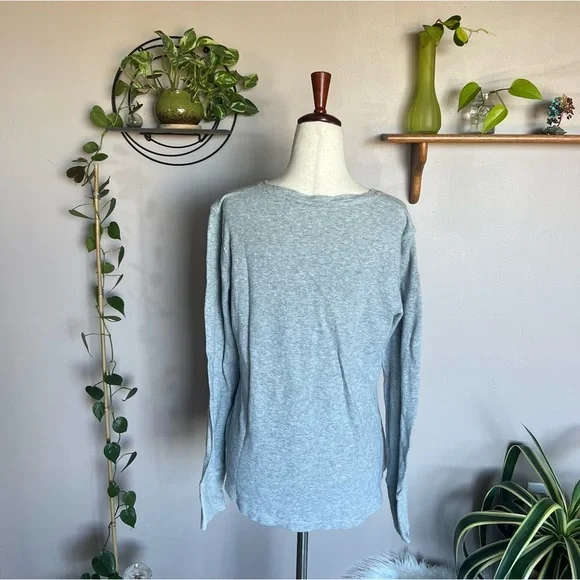 LL Bean Gray Button Up Long Sleeved Shirt Undershirt Athletic Comfy Shirt - Picture 2 of 3